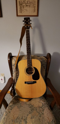 Washburn D25 6 string acoustic
