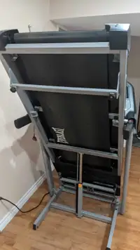 Everlast Treadmill 
