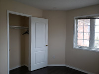 Room for rent on main floor of Mississauga home