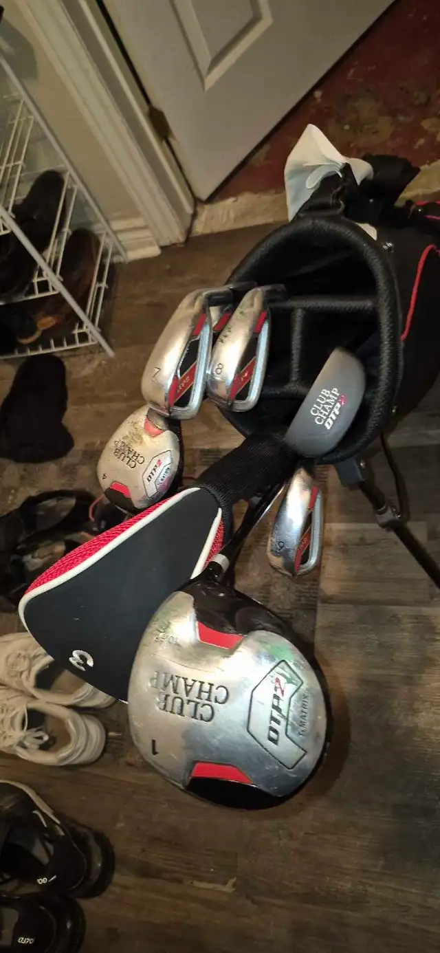Golf Set in Golf in Ottawa - Image 6