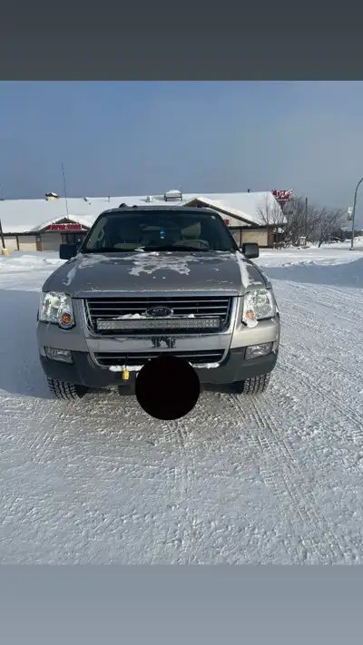 2006 Ford Explorer XLT This car has been an amazing vehicle to me and reliable every where I go with...