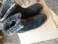Ladies college leather winter boots