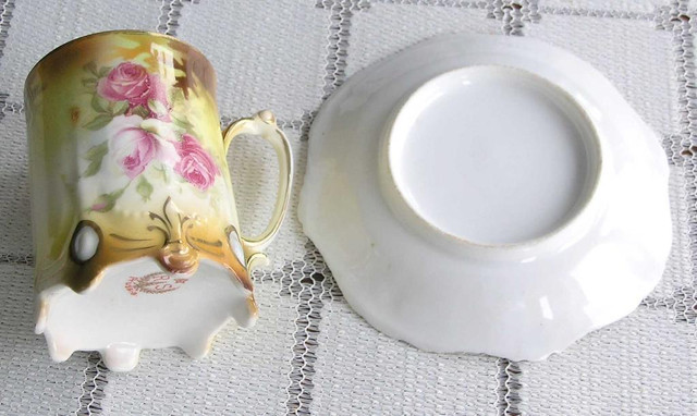 R.S. Prussia Demitasse Footed Cup and Saucer in Arts & Collectibles in Guelph - Image 3