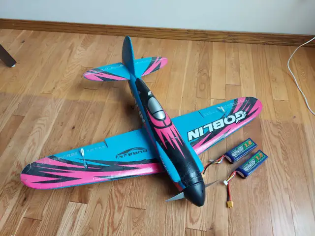 RC plane & two 4 cell LiPo batteries PNP in Hobbies & Crafts in Calgary - Image 3