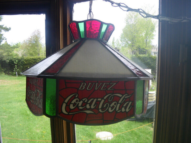 Coca Cola vintage tiffany hanging  lamp; luminaire dans Art et objets de collection  à Trois-Rivières