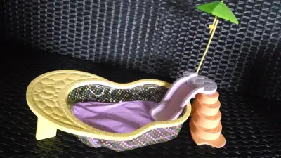 Barbie Swimming Pool. Includes steps, umbrella and slide .