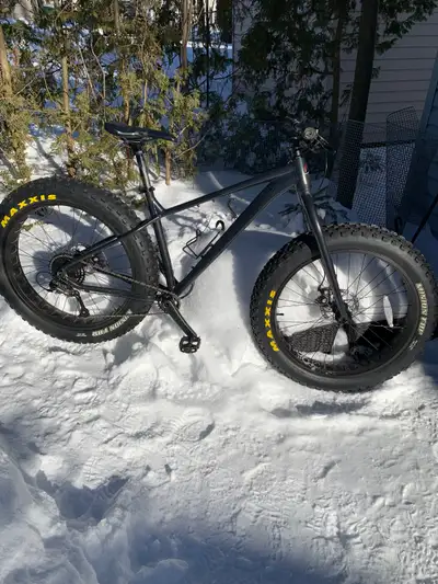 Vélo Fatbike Rocky Mountain Blizzard 10 A l’état neuf, quelques sorties seulement Gris, médium Valeu...