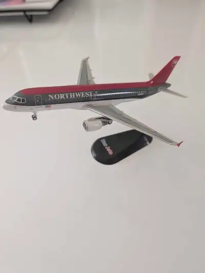 Northwest Airbus A320 display model, View more