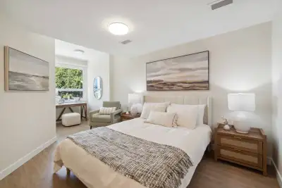 Now available, 1-bedroom, 1-bathroom apartment (646 sq ft) in a quiet Renfrew Heights setting, just...
