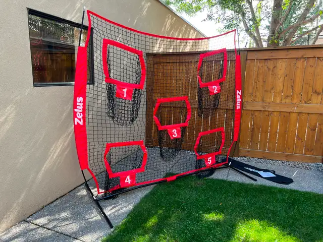 Zelus 7 x 7 ft Football Trainer Throwing Net $60