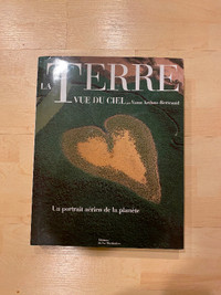 La Terre vue du ciel by Yann Arthus-Bertrand, 2002 edition