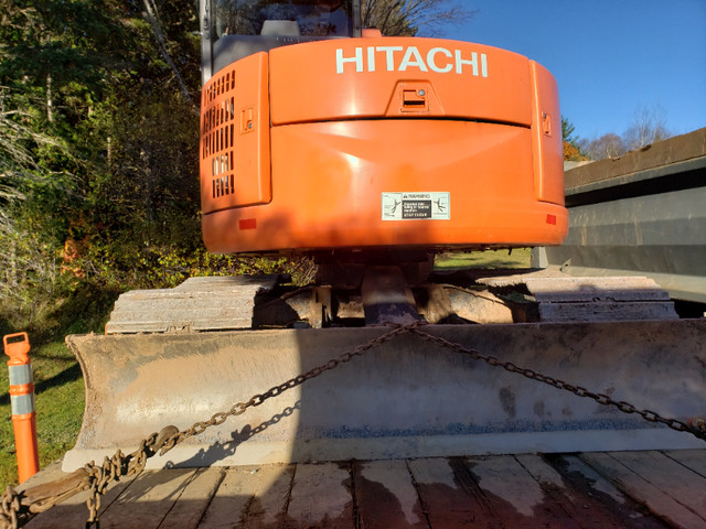 2014 Hitachi 75 Excavator in Heavy Equipment in Saint John - Image 2