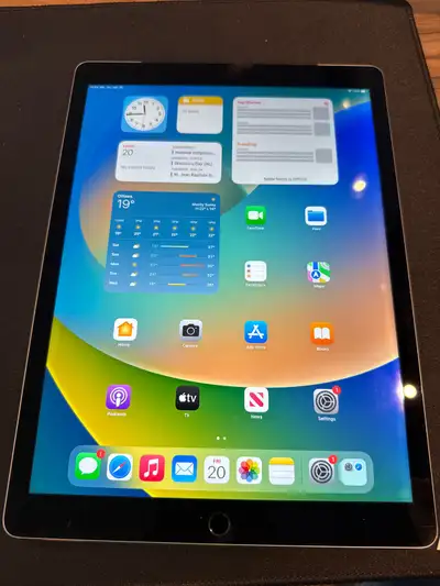 12.9” APPLE IPAD 128GB, View more