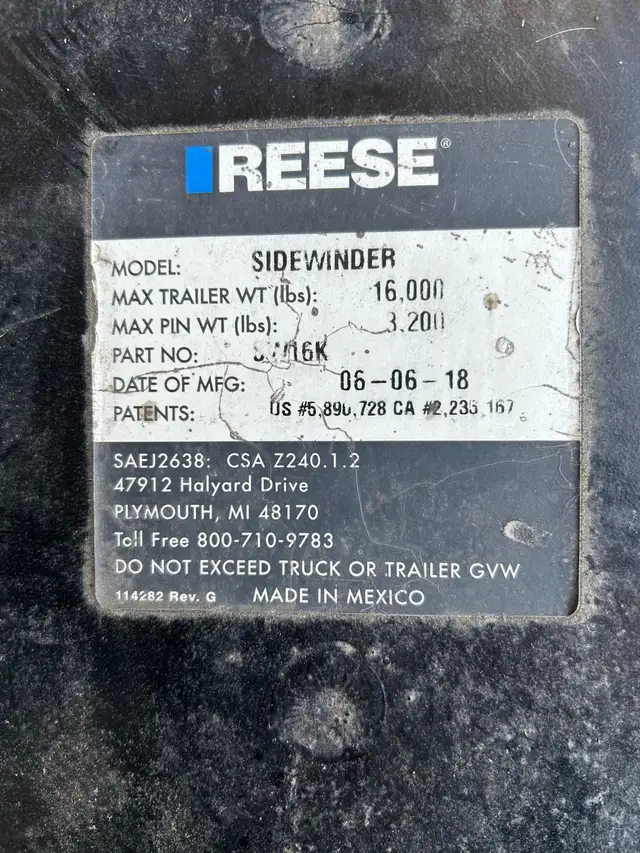 5th wheel hitch and Sidewinder pin box in Other in Dartmouth - Image 3