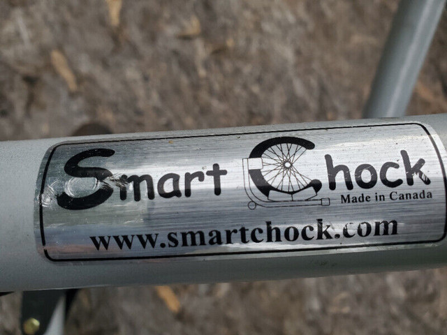 Smart Chock Motorcycle Wheel Chock For Motorcycle Lift Trailer in Cameras & Camcorders in Windsor Region - Image 3