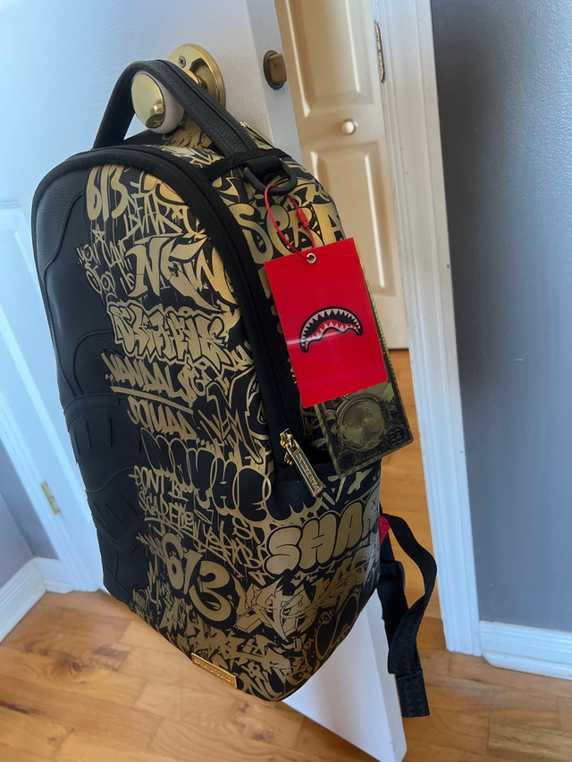 Sac à dos bape, limited édition sprayground authentique  in Other in Gatineau