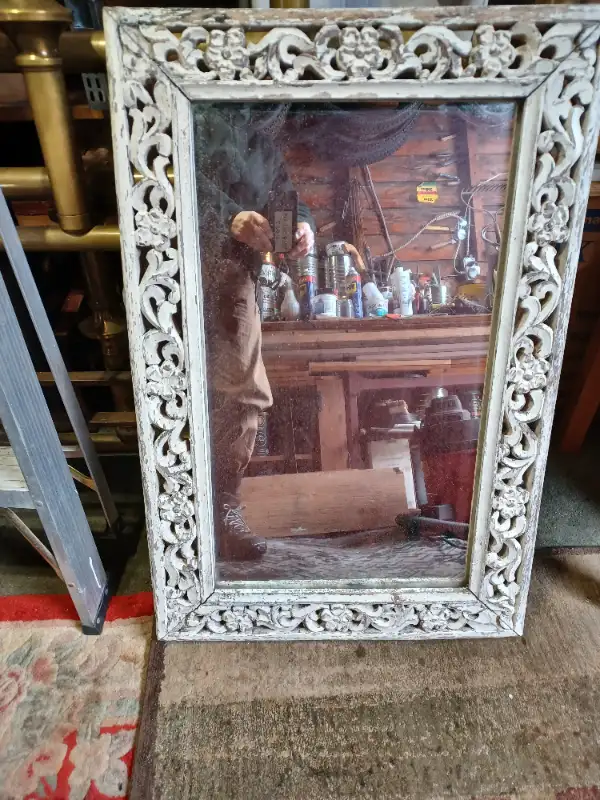 ANTIQUE MIRROR FRAME in Home Décor & Accents in Ottawa - Image 2