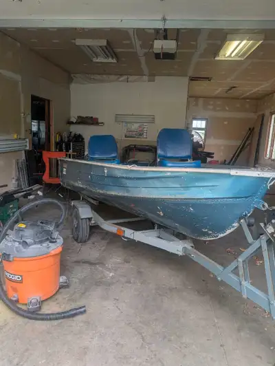 Runs well all lights work on trailer decent tires 2 seats and has full Garmin hook up just no screen...