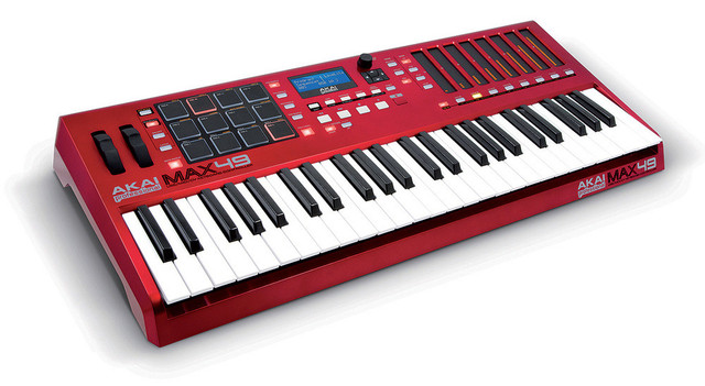 Akai MAX 49 with Softwares in Pianos & Keyboards in Oshawa / Durham Region - Image 2