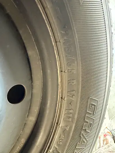 Came off 2022 Honda Pilot. General Grabber Arctic winter tire is size 245/65 R17 with a 111T extra l...