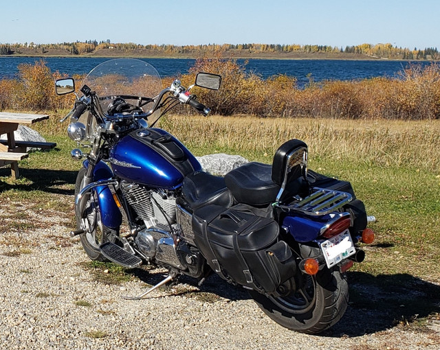 2004 Honda Shadow Spirit 1100 dans Utilitaires et de promenade  à Red Deer - Image 2