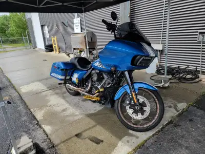 Fast Johnnie blue/white. 117 M8. Low kms. Tasteful mods. Aftermarket exhaust, intake & tune. Smoked...