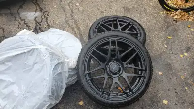 Almost new (less then 2000 km) tires & rims for a Mercedes Benz/BMW Road X - RXFROST 245 x 40 x 18 T...