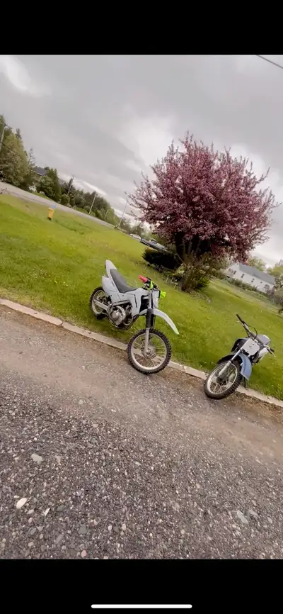 KX 140 2008 just put a new tire tube and battery plastics are spray-painted some plastics are not be...