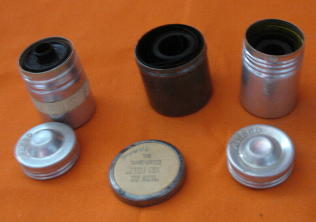 Vintage ANSO Camera B&W Film Roll With Metal Case - UNIT 04 - in Cameras & Camcorders in Edmonton - Image 2