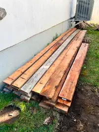 Lot de planches de bois