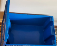 Quantum Stack & Nest totes with lid - NEW!!!
