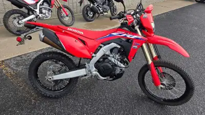 Honda CRF 450RL Annee : 2022 Km : 21201 Prix: 6999$ + txs Sproket - chaine neuf Pneus neuf A1 Change...