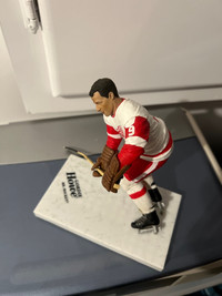 Gordon Howe Mr. Hockey figurine