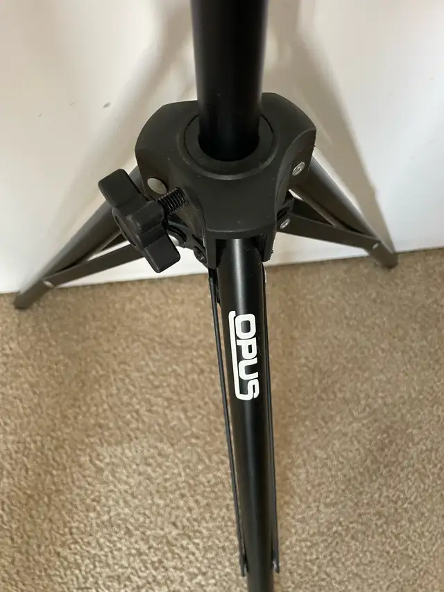 Opus tripod64352133233283128
