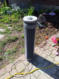 Filtered air stand up fan