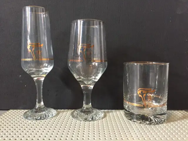 Verre Olympic Petro-Canada 1988 / Olympic glasses in Arts & Collectibles in Edmundston - Image 2