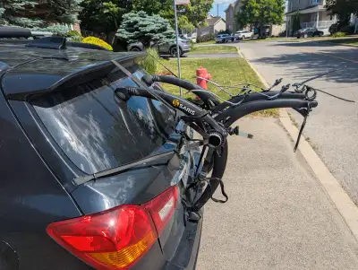 Great rack for 3 bikes on hatchback or trunk. Paid $300.. excellent condition