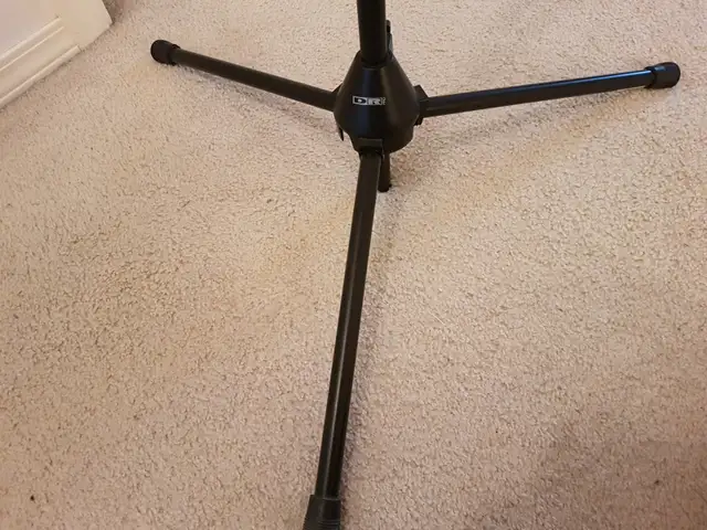 3 Piece Studio Quality Equipment for Recording in Other in Kamloops - Image 10