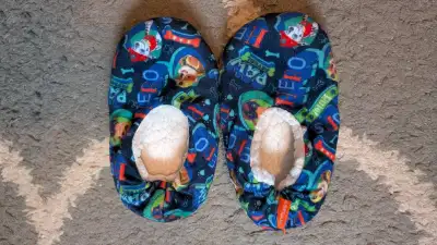 2$ Paw Patrol pantoufles enfant grandeur 7/8  très bon état Cand, View more