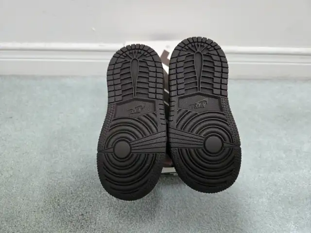Size 6C (TD) - Nike Air Jordan 1 Low Travis Scott Mocha in Kids & Youth in Markham / York Region - Image 7