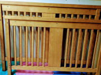 Wooden baby crib - oak