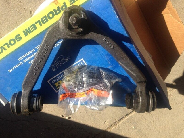 Moog CK8722T Suspension Control Arm and Ball Joint Assembly in Other Parts & Accessories in Saskatoon - Image 2