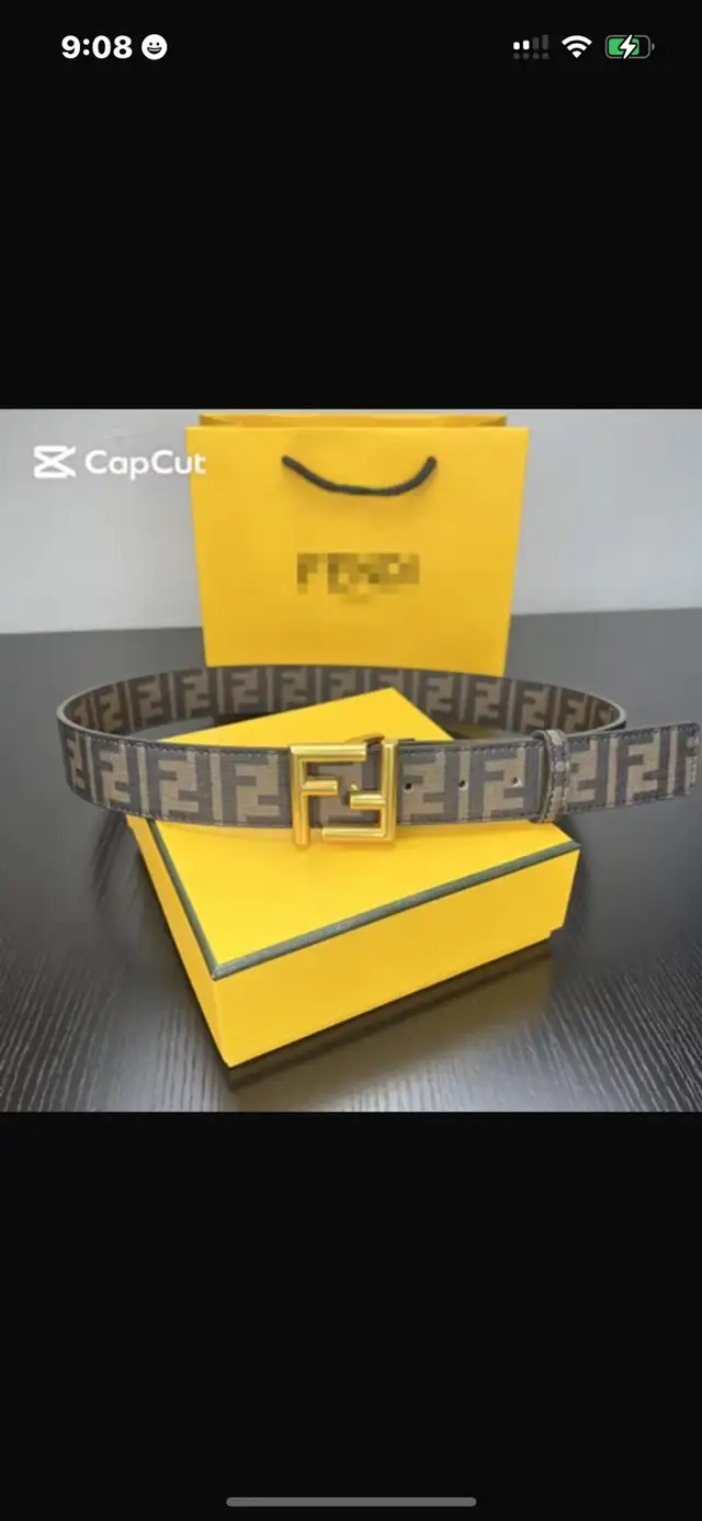 Valentino belts and bags in Women's - Bags & Wallets in Ottawa - Image 8