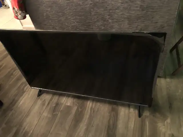 TCL 43” smart tv with google in General Electronics in Delta/Surrey/Langley - Image 6