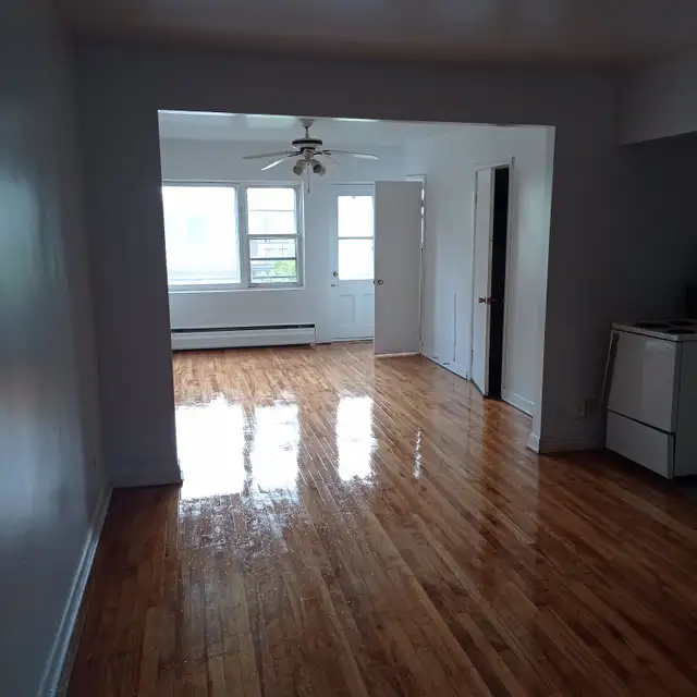 2 1/2 For Rent in Montréal Near Beaubien Cinema