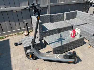 NIU Electic scooter. Model KQi2