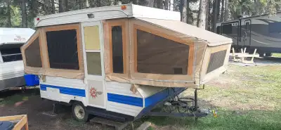 1985 Bonair BA1000 tent trailer, No leaks. Sleeps 6. Overall length (closed) is 13'10" x 6'7". It ta...