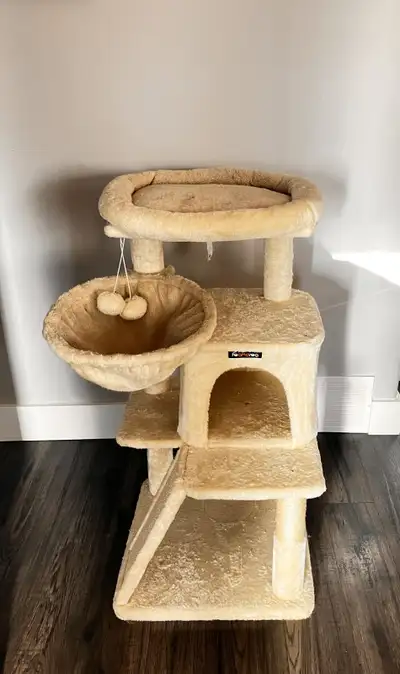 cat tower, View more