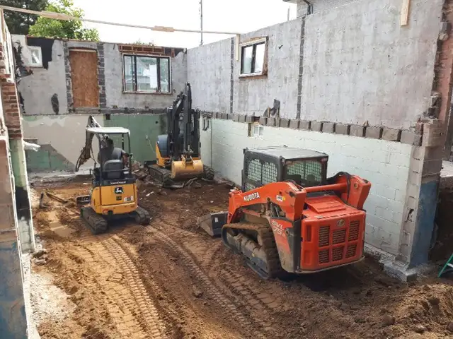 HOME ADDITIONS EXCAVATION MINI EXCAVATORS DEMOLITION CONCRETE in Excavation, Demolition & Waterproofing in Oakville / Halton Region - Image 5