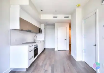 ️ FOR RENT — 1-Bedroom Condo (20th Floor) | 628 St-Jacques St Available March 1st Bright and modern...